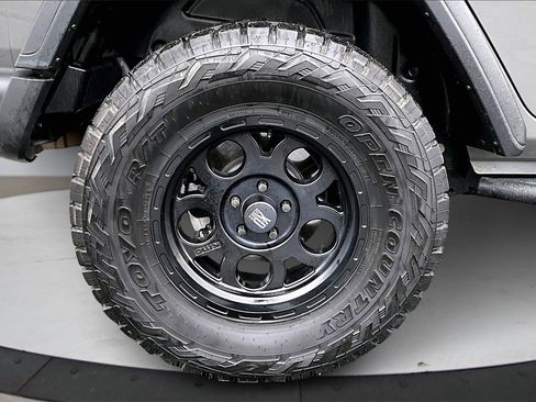 Certified 2019 Jeep Wrangler Unlimited Rubicon image 36