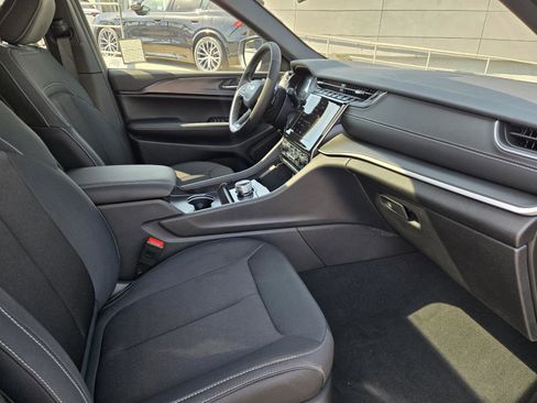 New 2026 Jeep Grand Cherokee L 2WD image 35