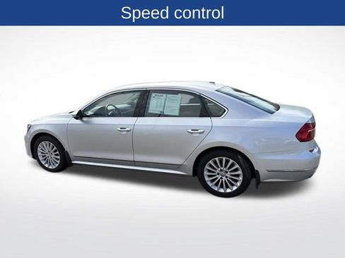 Used 2016 Volkswagen Passat 1.8T SE FWD image 6