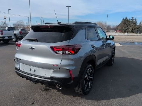 Used 2023 Chevrolet TrailBlazer RS w/ Convenience Package image 8