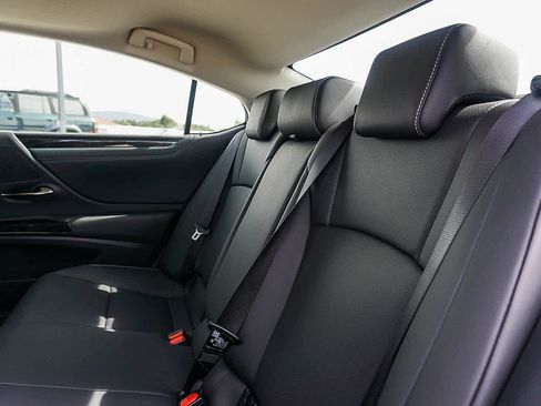 Used 2025 Lexus ES 350 w/ Accessory Package (Z2) FWD image 14