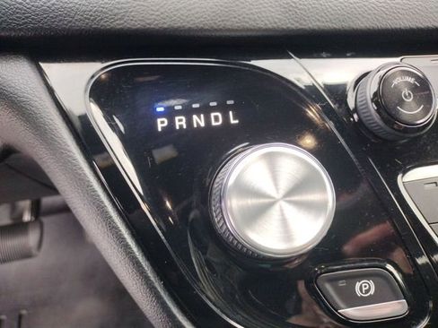 Used 2018 Chrysler Pacifica Touring Plus w/ S Appearance Package image 31