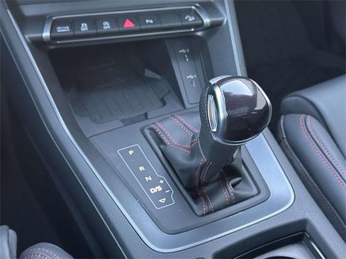 Certified 2025 Audi Q3 2.0T Premium Plus w/ Premium Plus Package image 33