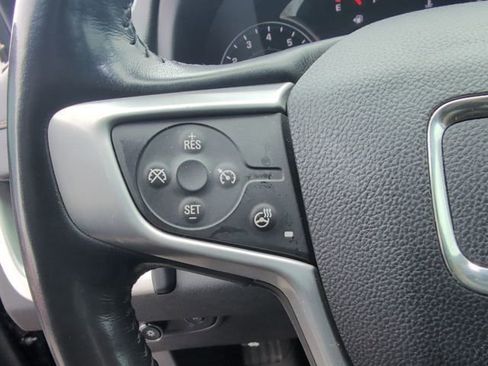 Used 2019 GMC Terrain SLT w/ Preferred Package image 18