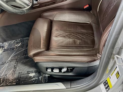 Used 2021 BMW 750i xDrive w/ Executive Package image 20