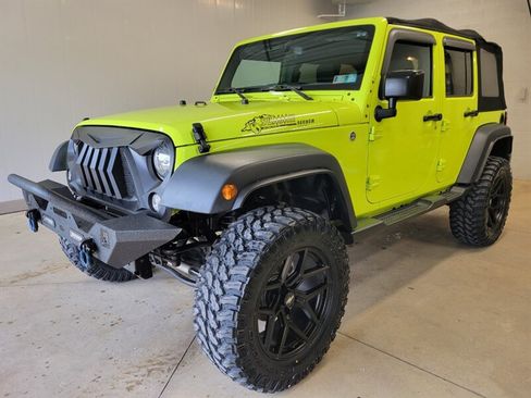 Used 2016 Jeep Wrangler Unlimited Sport w/ Quick Order Package 24S AWD/4WD image 3