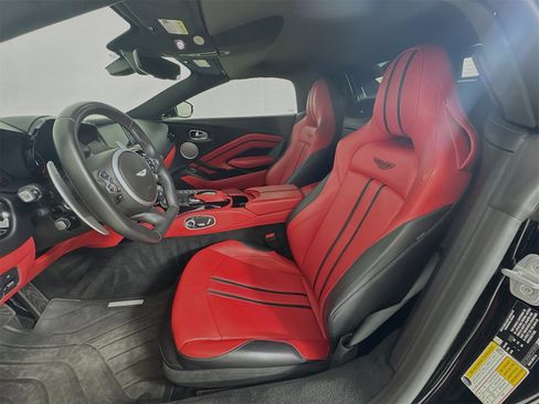 Used 2023 Aston Martin V8 Vantage Roadster image 8