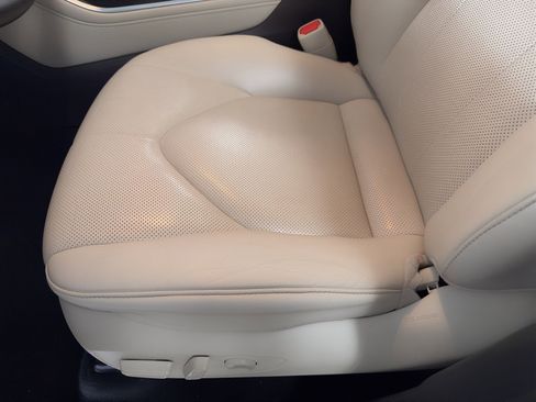 Used 2021 Toyota Highlander Limited image 16