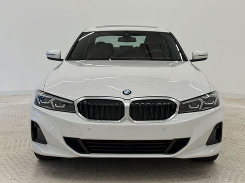 Used 2025 BMW 330i Sedan w/ Convenience Package RWD image 6