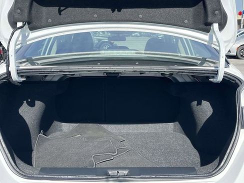 Used 2025 Nissan Sentra SV image 19