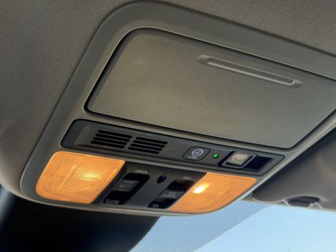 Used 2021 Honda Odyssey Touring image 21