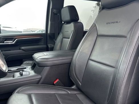 Used 2024 GMC Sierra 2500 Denali w/ Technology Package image 47