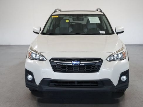 Used 2020 Subaru Crosstrek 2.0i Premium w/ Moonroof Package 1 AWD/4WD image 2