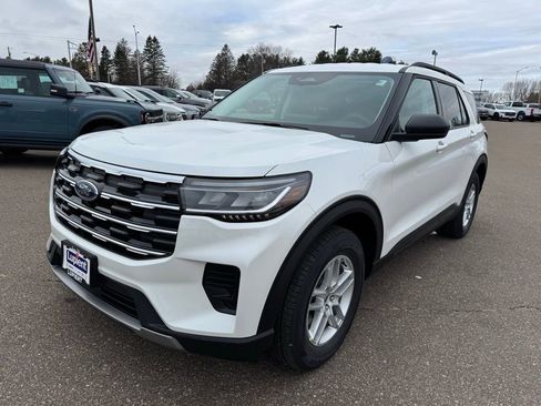 New 2026 Ford Explorer Active AWD/4WD image 10