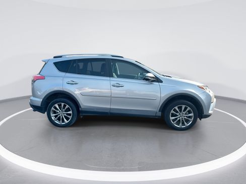 Used 2017 Toyota RAV4 Platinum FWD image 10