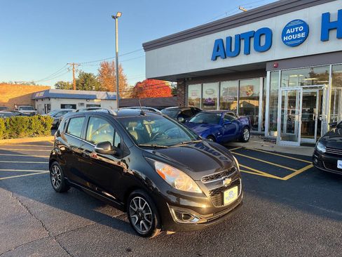 Used 2014 Chevrolet Spark LT image 3
