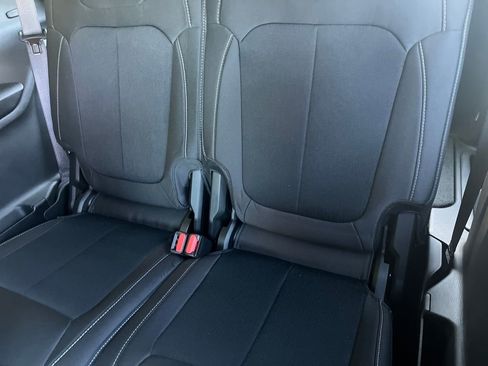 New 2025 Jeep Grand Cherokee L Laredo w/ Luxury Tech Group I image 24