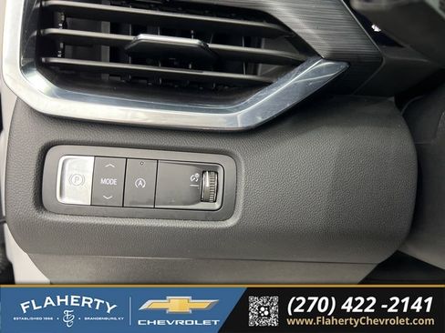Used 2025 GMC Acadia Elevation FWD image 25