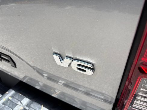 Used 2021 Toyota Tacoma SR5 RWD image 26