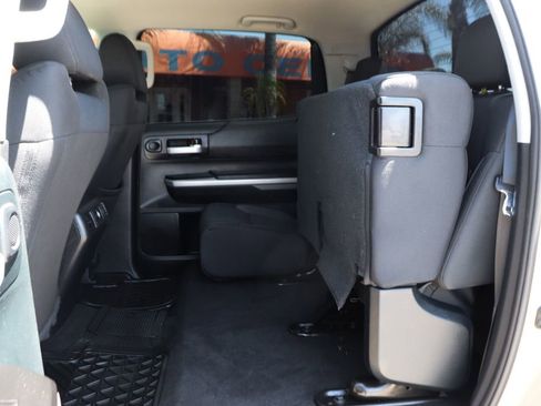 Used 2017 Toyota Tundra SR5 w/ SR5 Upgrade Package RWD image 34