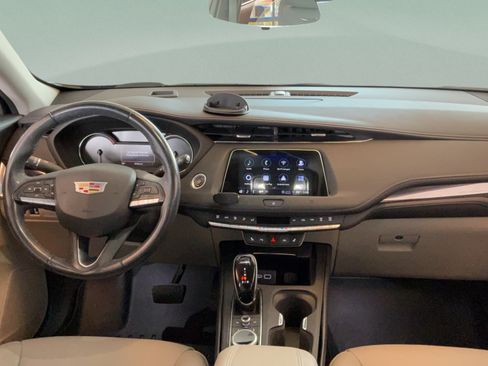 Used 2021 Cadillac XT4 Luxury w/ Cold Weather Package FWD image 36
