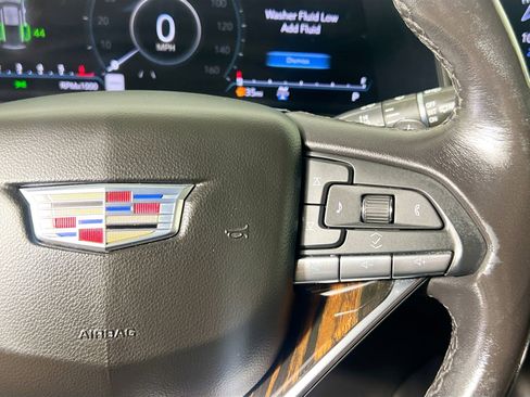 Used 2023 Cadillac Escalade ESV Premium Luxury AWD/4WD image 19