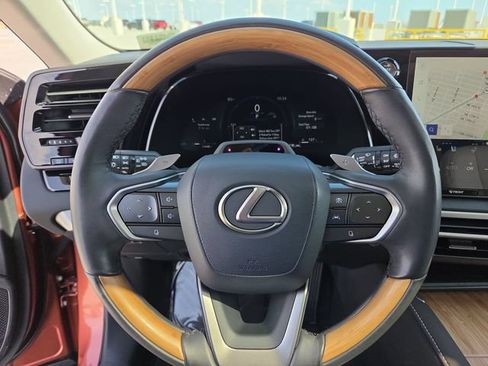 Used 2025 Lexus RX 350 w/ Convenience Package AWD/4WD image 14