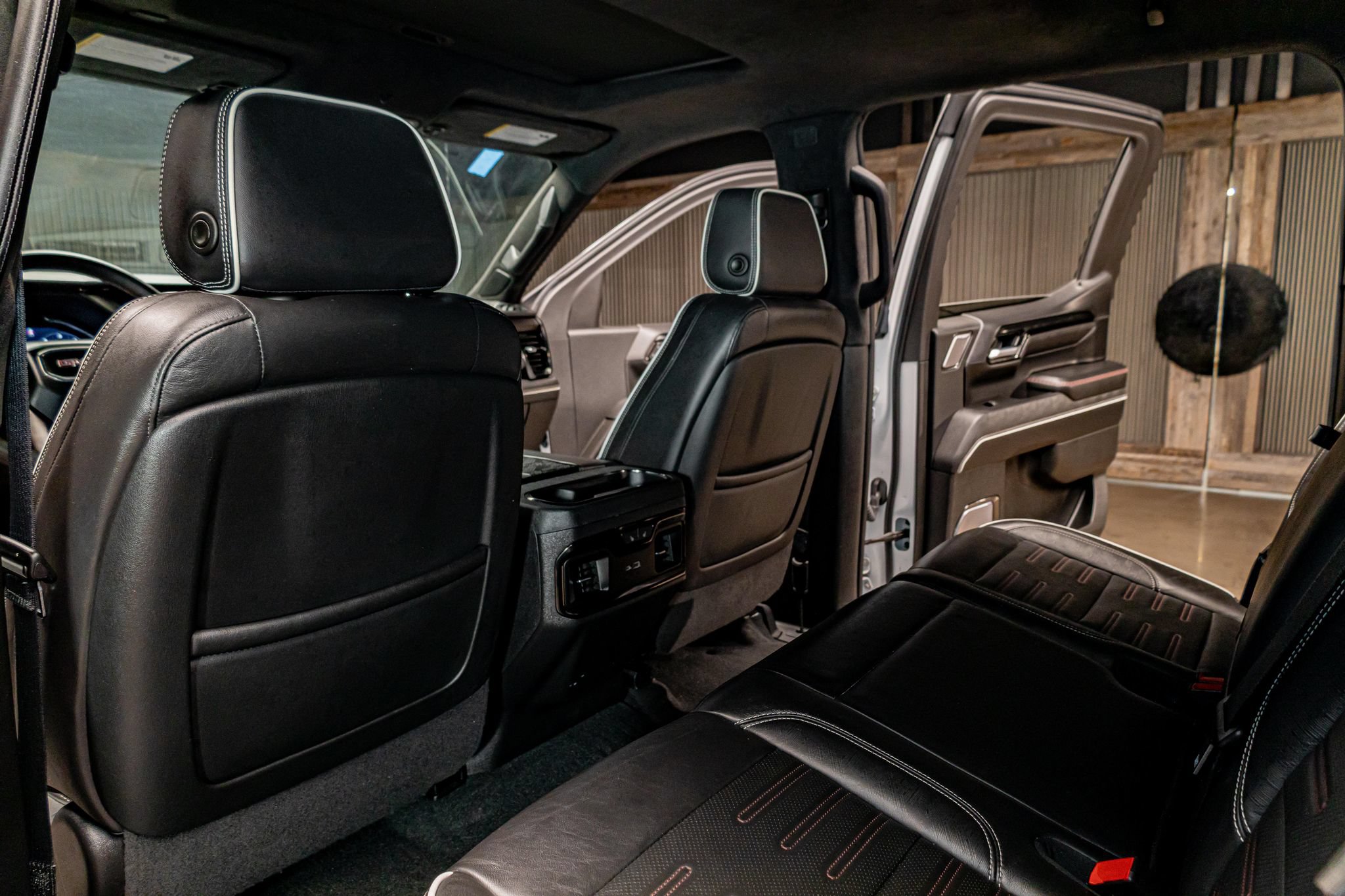 Used 2025 GMC Sierra 1500 AT4X AWD/4WD image 27