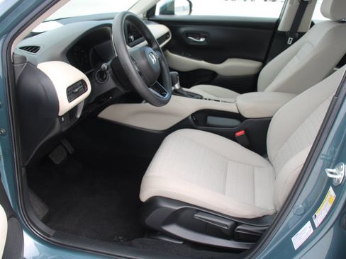 Used 2025 Honda HR-V LX image 10