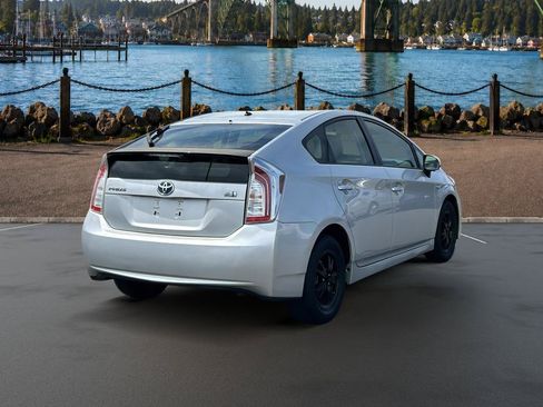 Used 2012 Toyota Prius Two FWD image 6