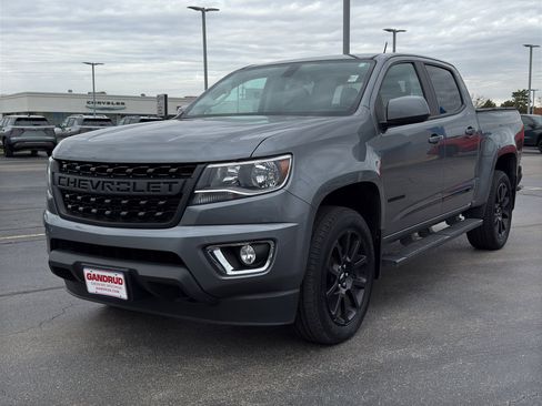 Used 2020 Chevrolet Colorado LT image 2