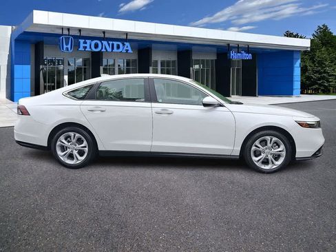 Certified 2025 Honda Accord LX image 25