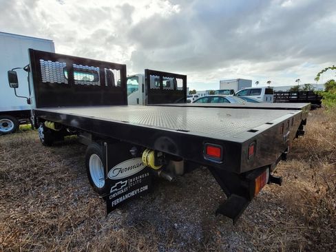New 2024 Chevrolet Low Cab Forward RWD image 4