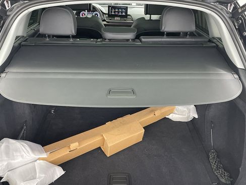 Used 2023 Audi Q5 2.0T Prestige w/ Prestige Package image 41