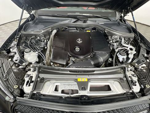 Used 2024 Mercedes-Benz GLC 300 4MATIC image 31