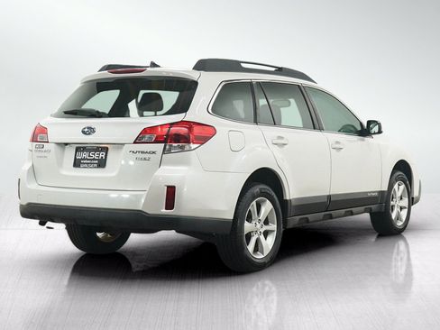 Used 2014 Subaru Outback 2.5i Limited w/ Moonroof Package AWD/4WD image 5