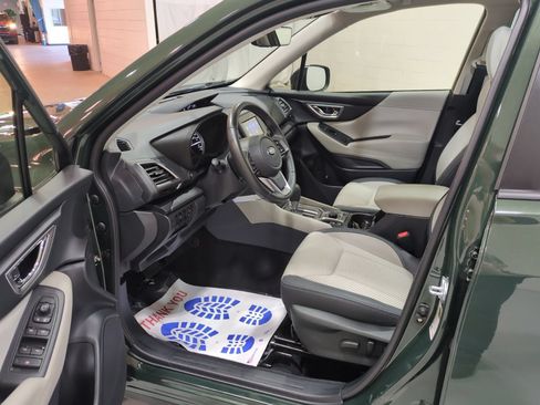 Certified 2023 Subaru Forester Premium AWD/4WD image 15