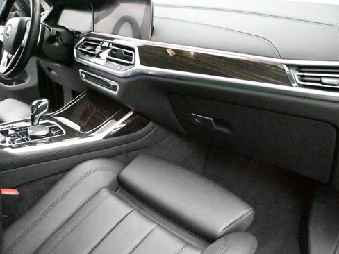 Used 2020 BMW X7 xDrive40i w/ Premium Package image 17