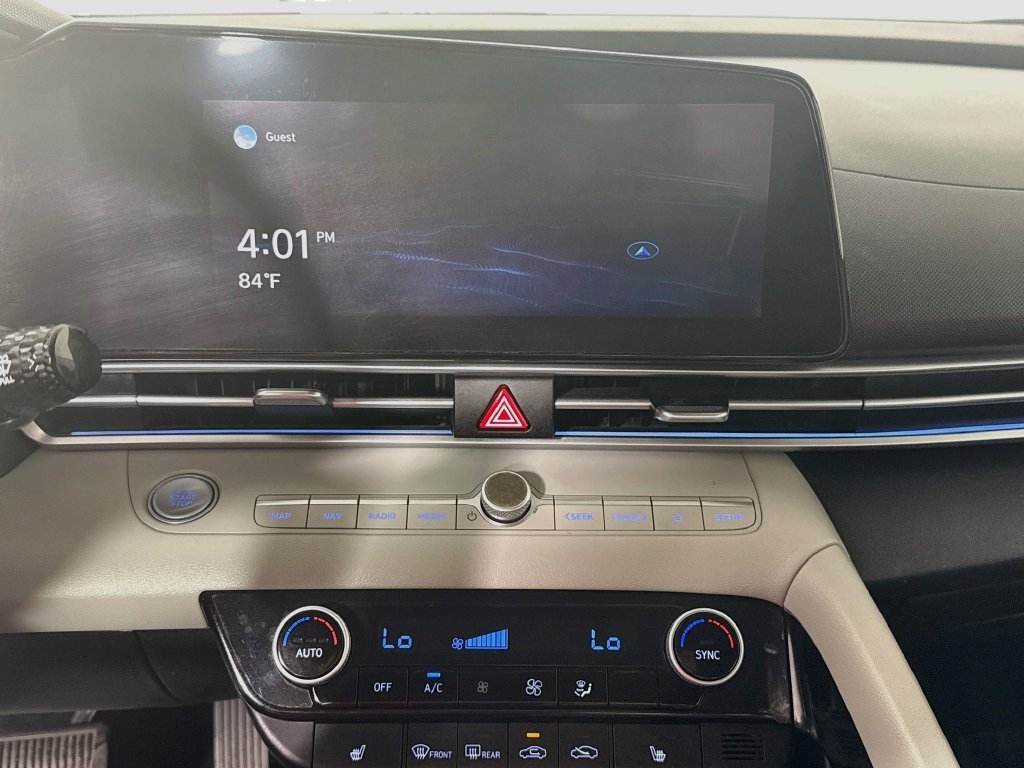Used 2021 Hyundai Elantra Limited FWD image 17