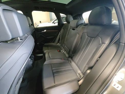 Used 2024 Audi Q5 e Premium Plus AWD/4WD image 22