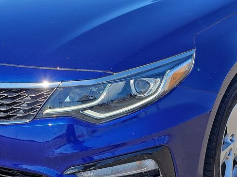 Used 2020 Kia Optima LX FWD image 8