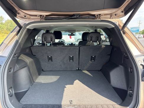 Used 2019 Chevrolet Equinox Premier FWD image 15