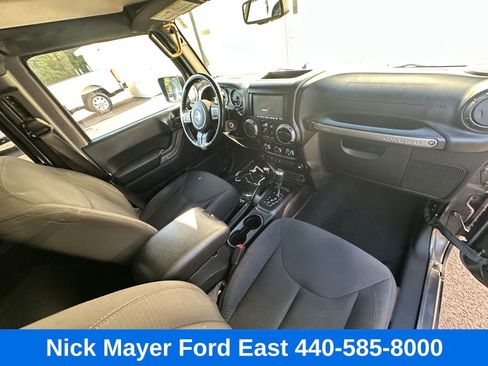 Used 2018 Jeep Wrangler Unlimited Sport S image 38
