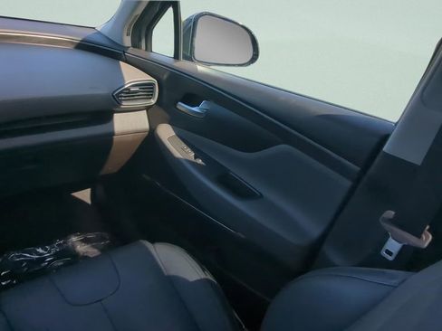 Used 2019 Hyundai Santa Fe SEL FWD image 13