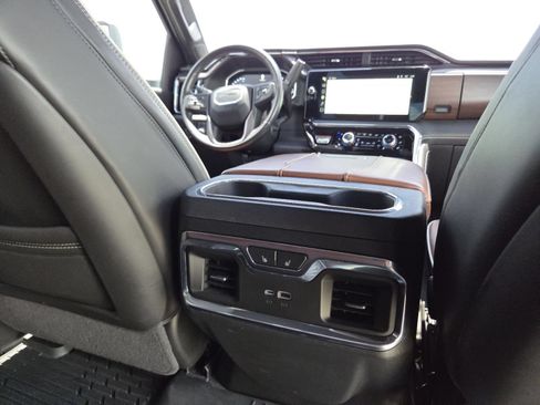 Used 2024 GMC Sierra 2500 Denali Ultimate AWD/4WD image 29