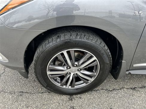 Used 2019 INFINITI QX60 Luxe w/ Essential Package image 10