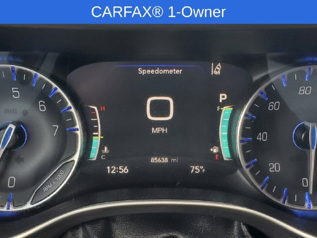 Used 2023 Chrysler Pacifica Touring-L FWD image 15