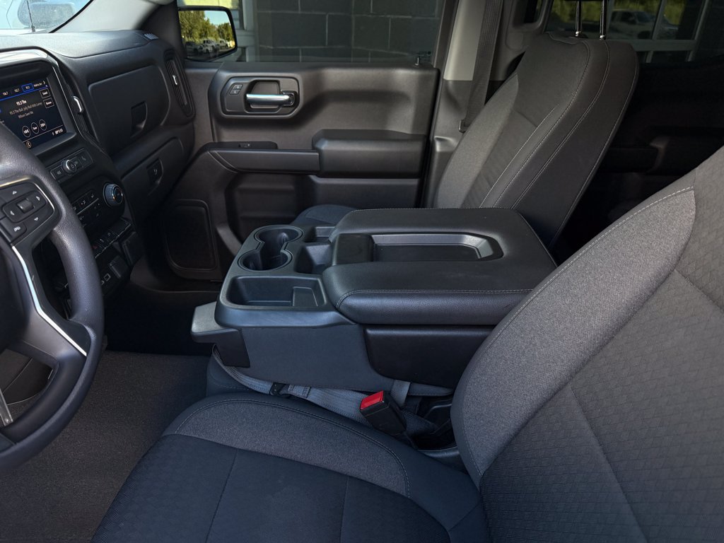 Used 2022 Chevrolet Silverado 1500 Custom w/ Safety Confidence Package AWD/4WD image 17