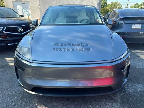 Used 2026 Tesla Model Y Long Range RWD image 6