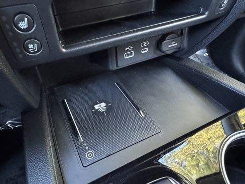 Used 2024 Honda Ridgeline Black Edition image 29